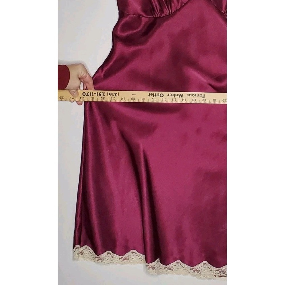 Vtg Victorias Secret Burgundy Satin Slip Dress Large V-Neck Lace 00s Y2K - Picture 7 of 9
